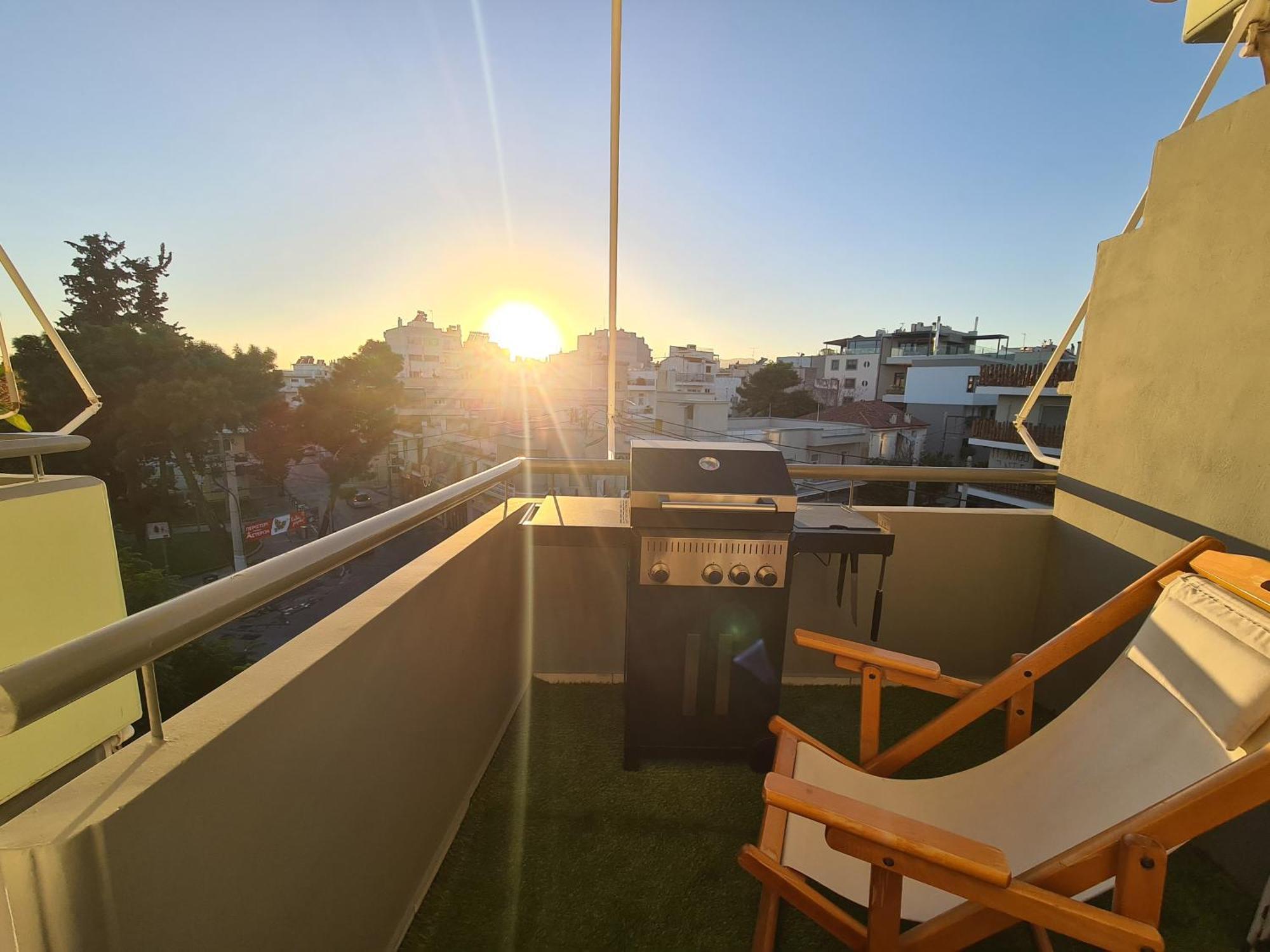 Sunny Home Private Jacuzzi Hydromassage Acropolis & Lycabettus Far View Parking 300M Metro Peristeri Athènes Extérieur photo