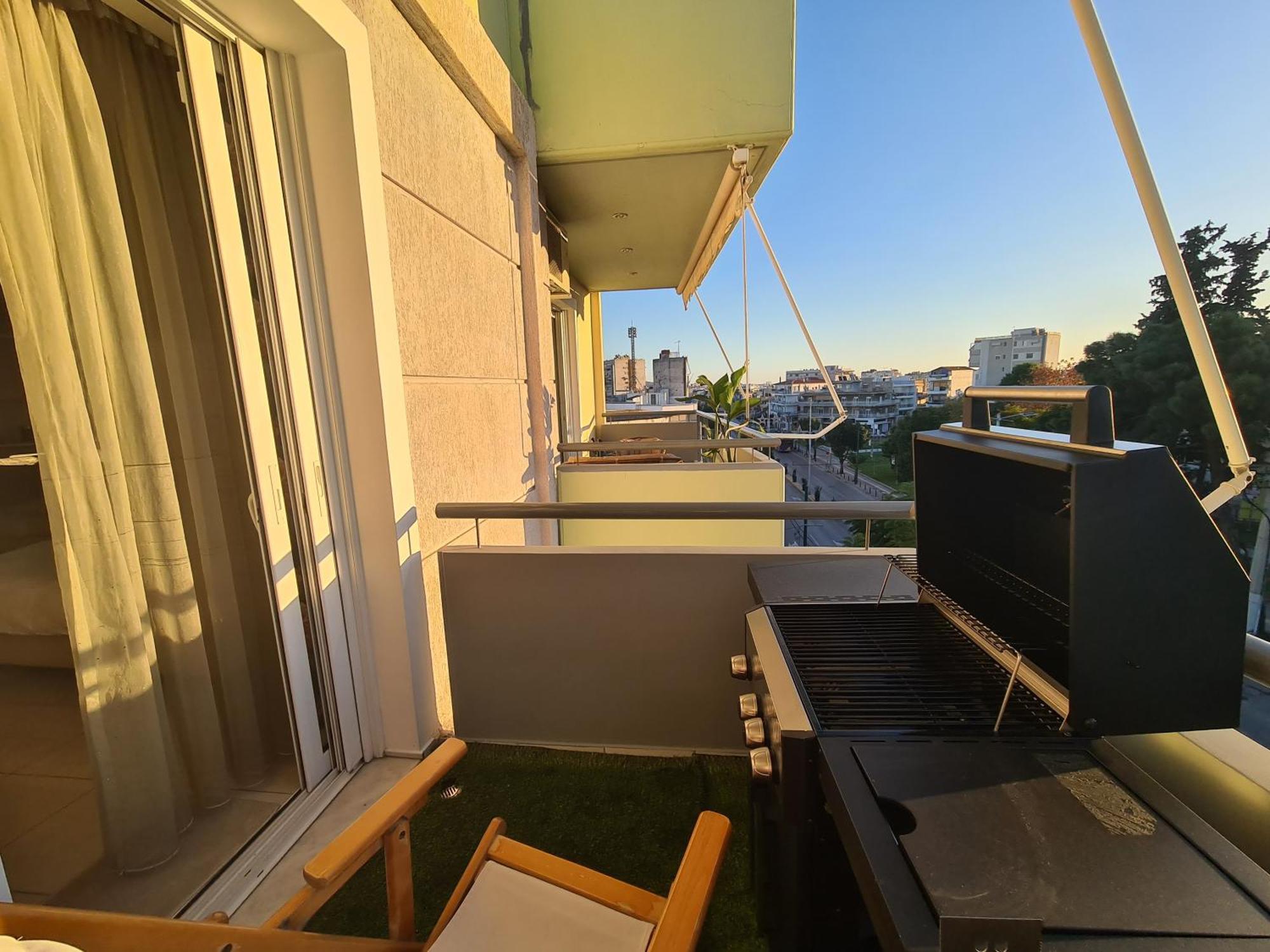 Sunny Home Private Jacuzzi Hydromassage Acropolis & Lycabettus Far View Parking 300M Metro Peristeri Athènes Extérieur photo