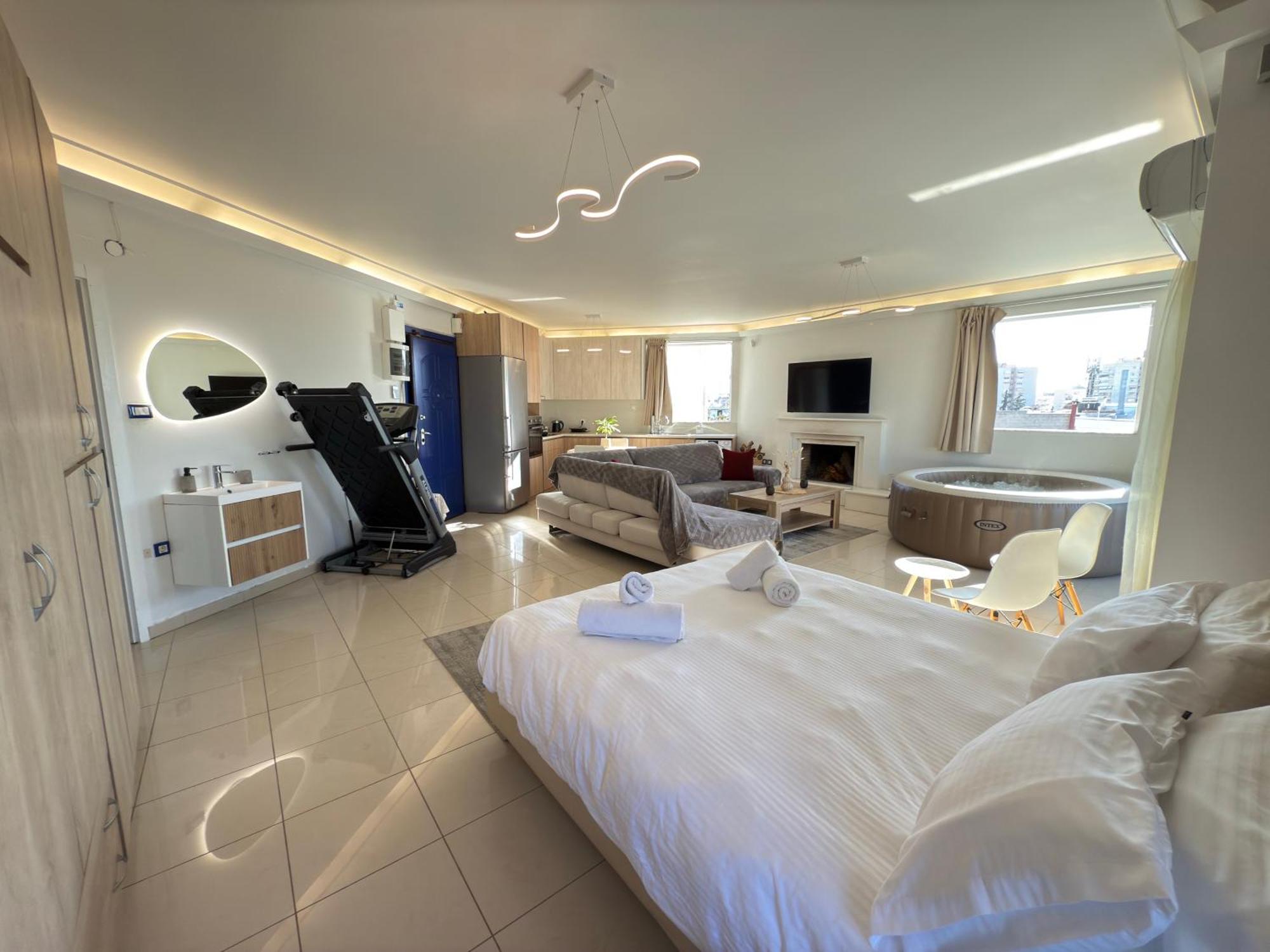 Sunny Home Private Jacuzzi Hydromassage Acropolis & Lycabettus Far View Parking 300M Metro Peristeri Athènes Extérieur photo
