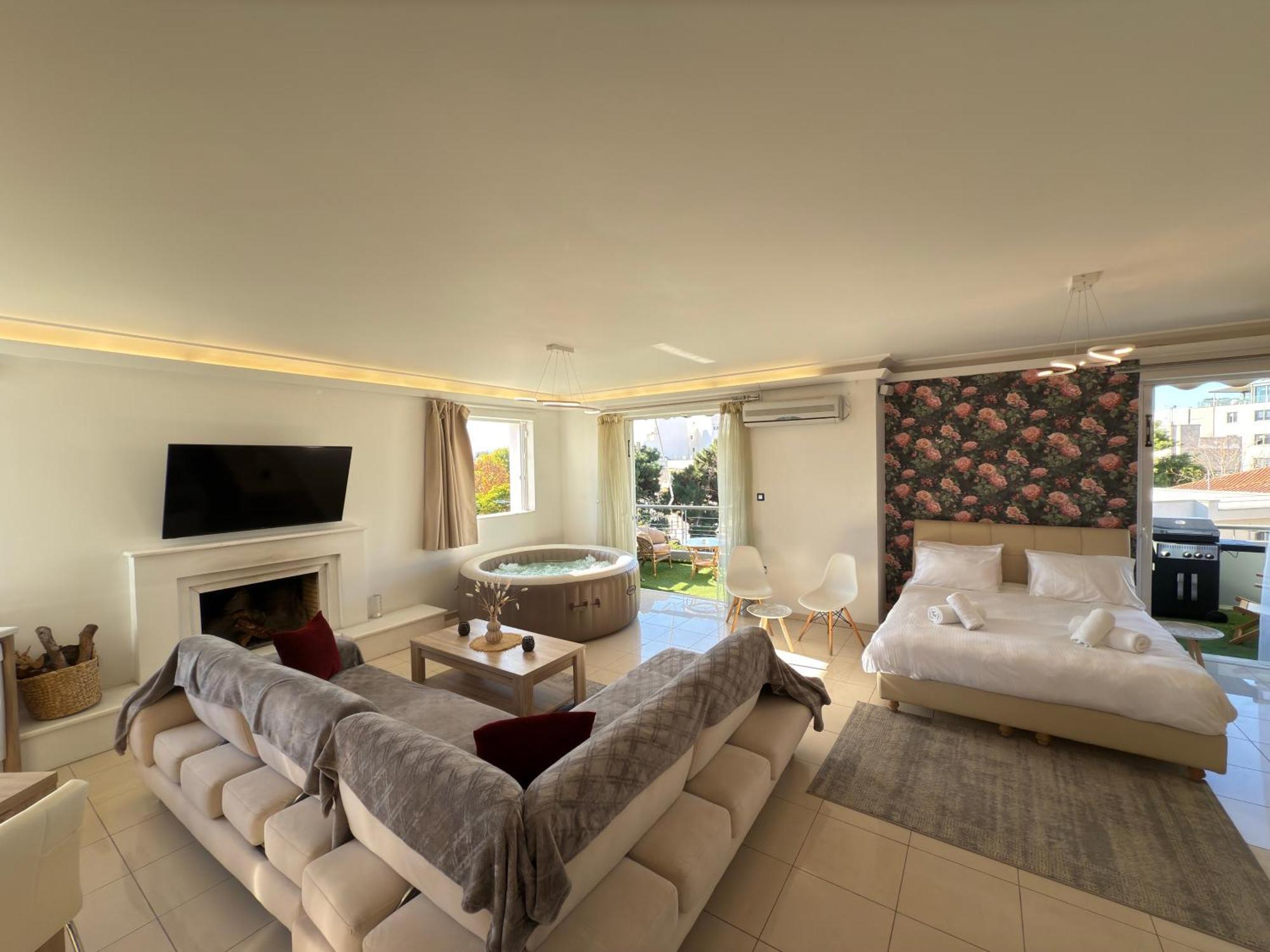 Sunny Home Private Jacuzzi Hydromassage Acropolis & Lycabettus Far View Parking 300M Metro Peristeri Athènes Extérieur photo