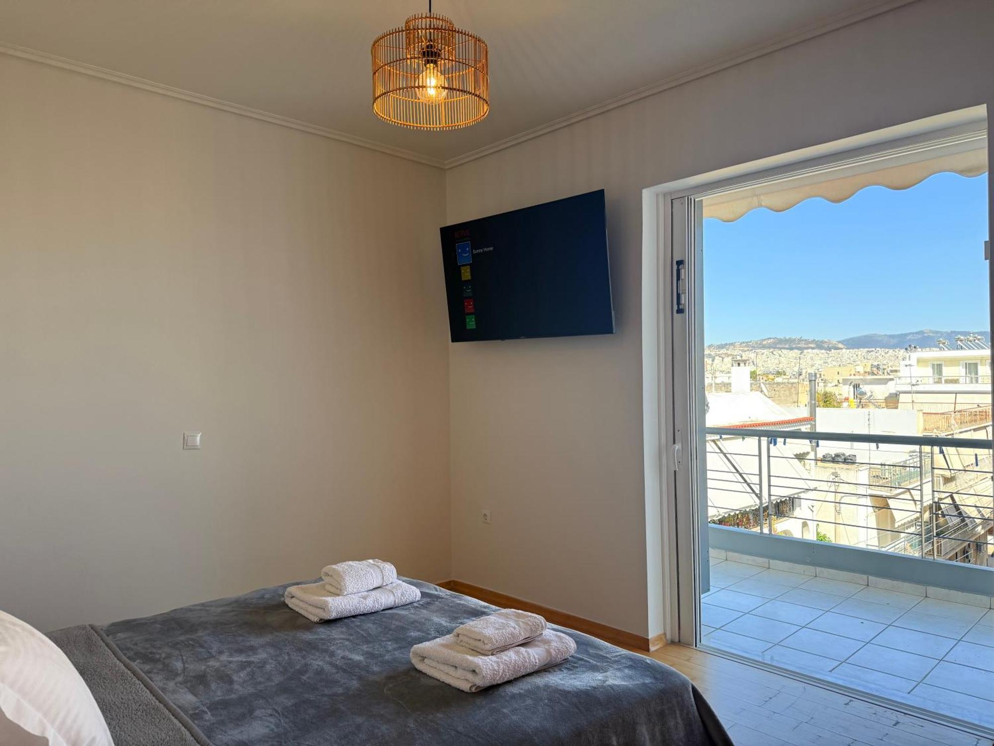 Sunny Home Private Jacuzzi Hydromassage Acropolis & Lycabettus Far View Parking 300M Metro Peristeri Athènes Extérieur photo
