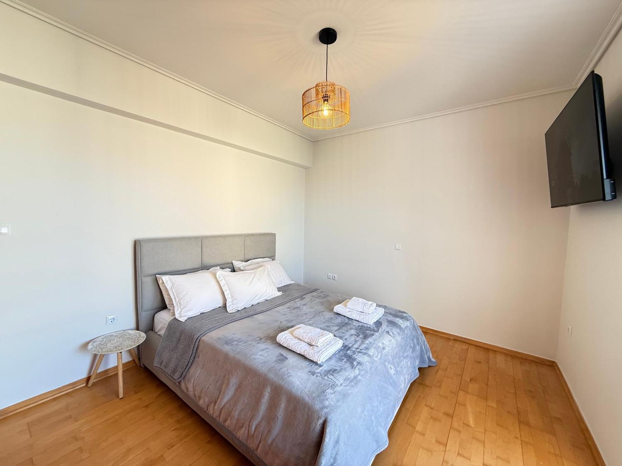 Sunny Home Private Jacuzzi Hydromassage Acropolis & Lycabettus Far View Parking 300M Metro Peristeri Athènes Extérieur photo