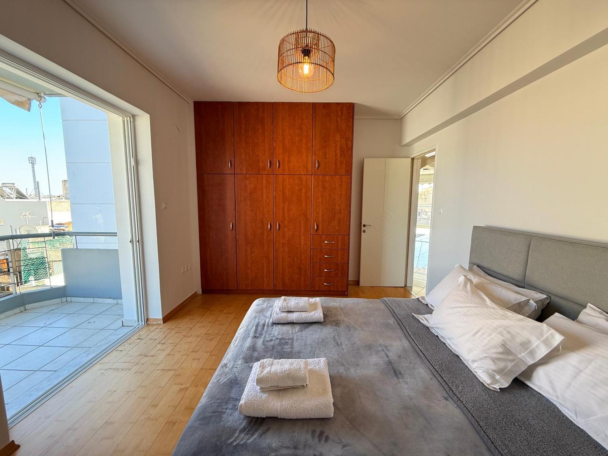 Sunny Home Private Jacuzzi Hydromassage Acropolis & Lycabettus Far View Parking 300M Metro Peristeri Athènes Extérieur photo
