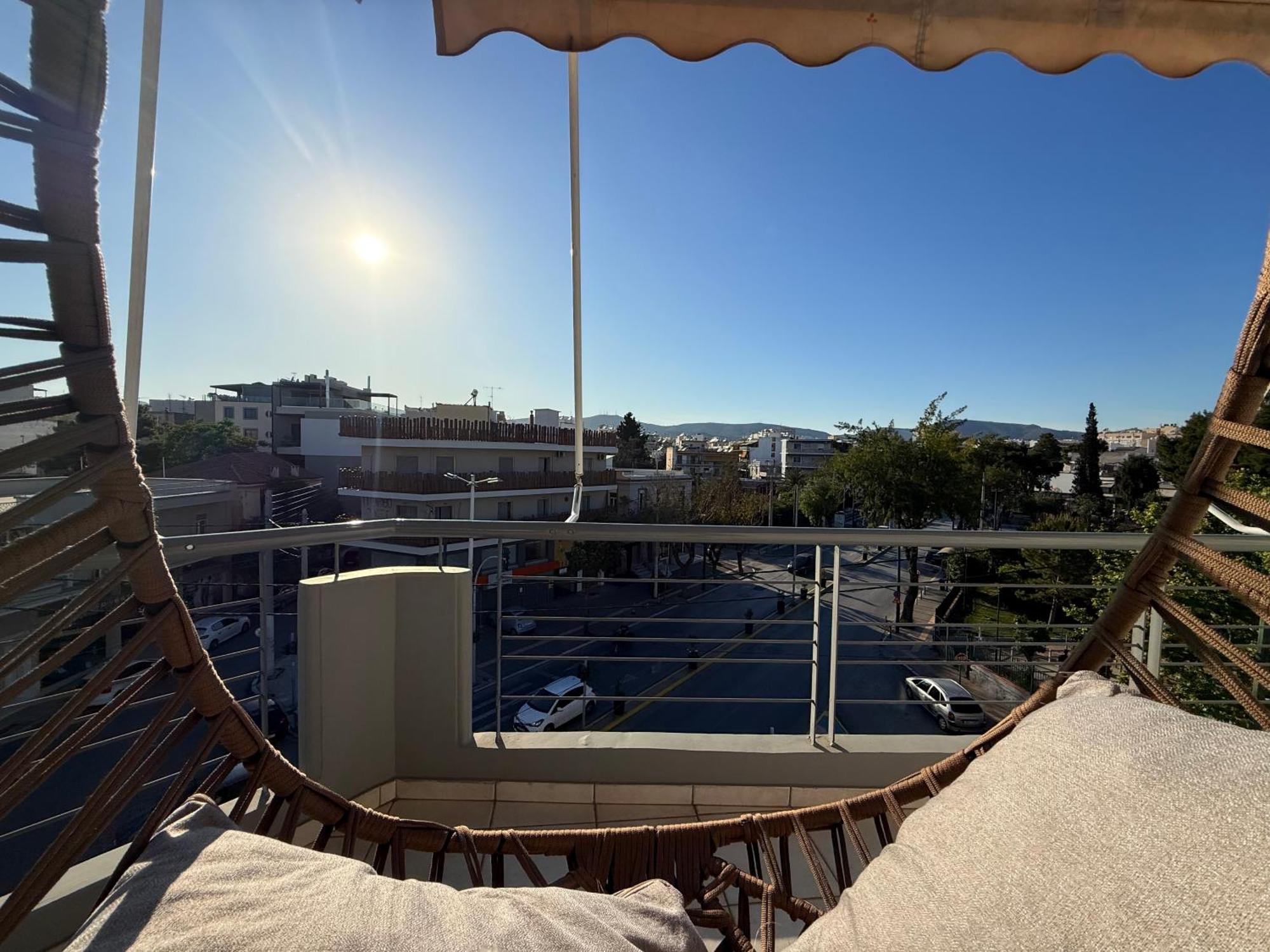 Sunny Home Private Jacuzzi Hydromassage Acropolis & Lycabettus Far View Parking 300M Metro Peristeri Athènes Extérieur photo