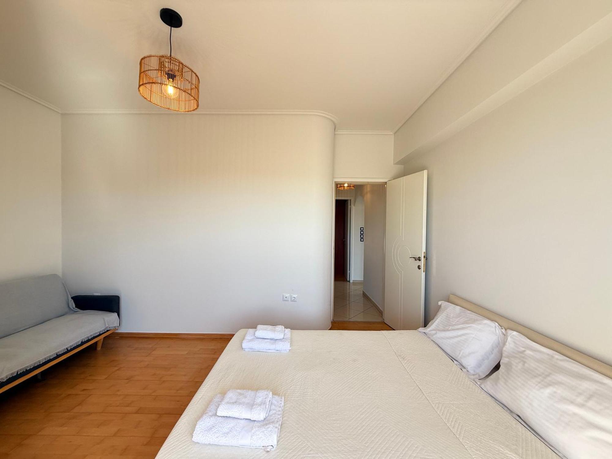 Sunny Home Private Jacuzzi Hydromassage Acropolis & Lycabettus Far View Parking 300M Metro Peristeri Athènes Extérieur photo